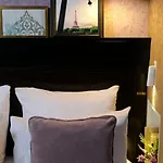 Hotel De Neuville Arc De Triomphe 4*