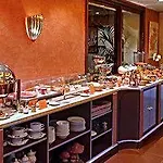 De Neuville Arc De Triomphe Hotel 4*
