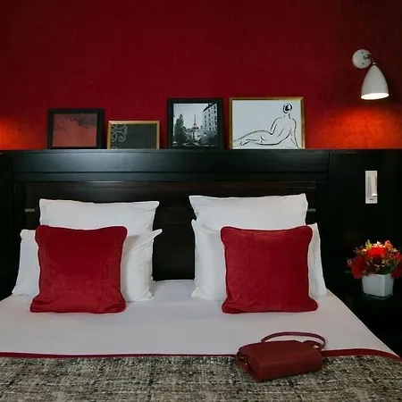 ホテル De Neuville Arc De Triomphe 4*