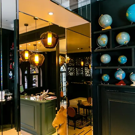 Hotel De Neuville Arc De Triomphe