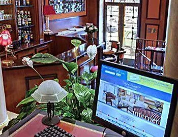 De Neuville Arc De Triomphe 4* Paříž